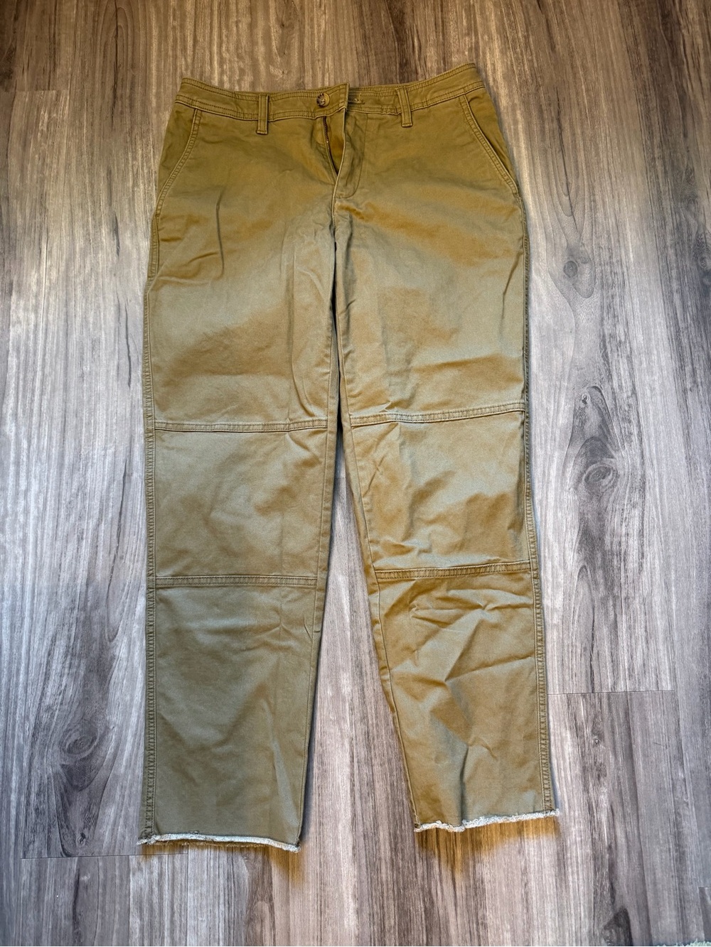 Banana Republic Slim Mid-Rise Olive Green Chinos (brand new with tag)